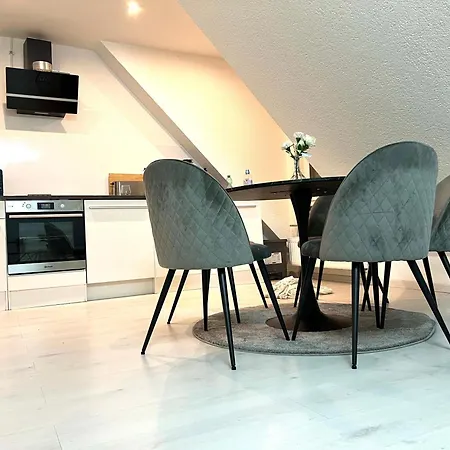 Luxus Maisonette Wohnung Am See, Wehome Premium Sankt Leon-Rot Exterior photo