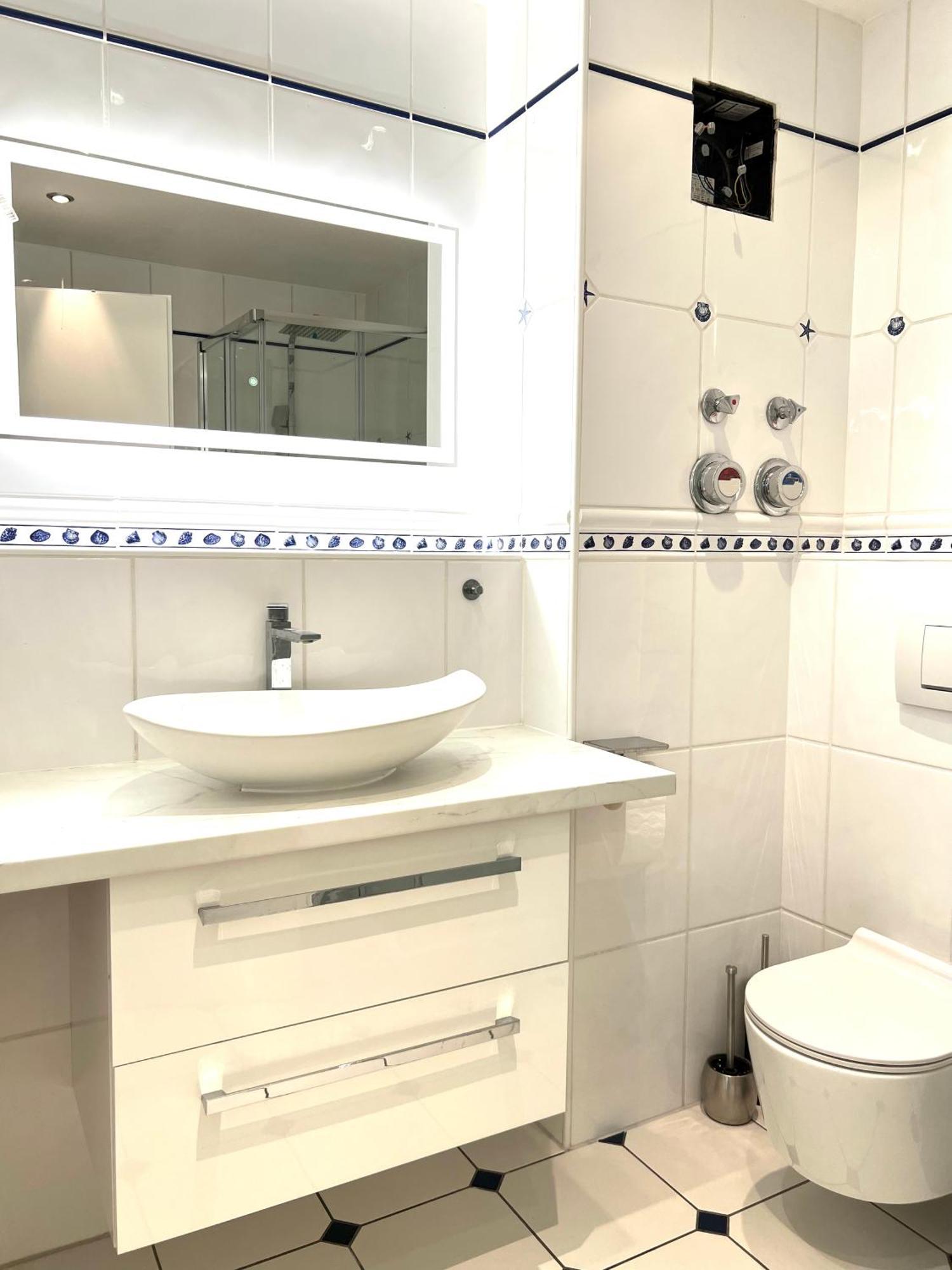 Luxus Maisonette Am See, Wehome Premium Apartment Sankt Leon-Rot