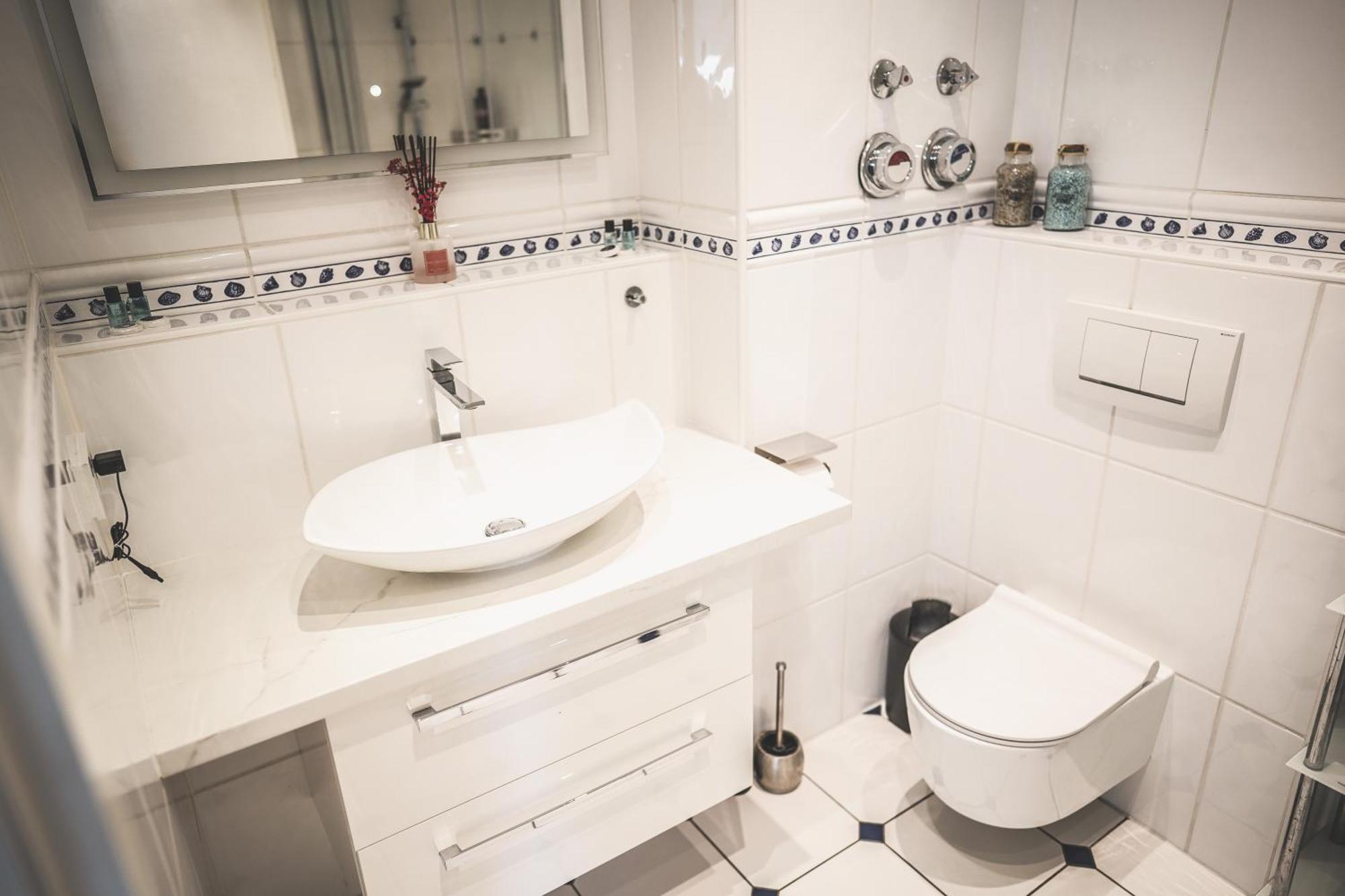 Luxus Maisonette Am See, Wehome Premium Apartment Sankt Leon-Rot