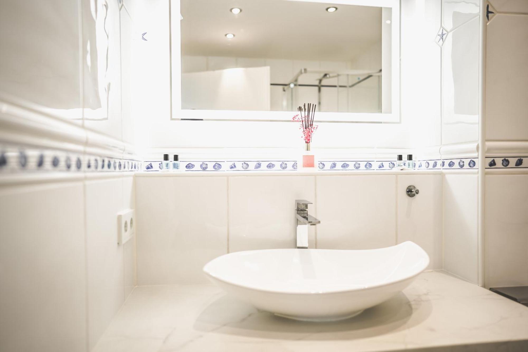 Luxus Maisonette Am See, Wehome Premium Sankt Leon-Rot